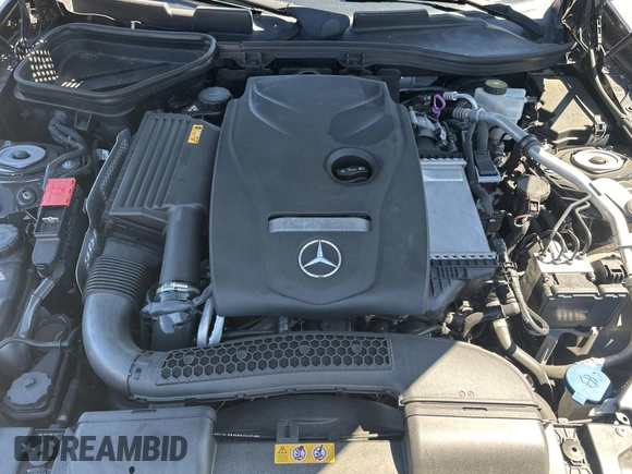 2019 Mercedes-Benz SLC 300 z VIN WDDPK3JA3KF157013, wystawiony jako Copart lot #49665085 z przebiegiem 37 588 mil mil oraz Szkoda całkowita • Salvage title. Historia ofert i sprzedaży dostępna na DreamBid. Obrazek 7.