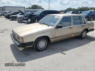 1989 Volvo 740 with VIN YV1FX884XK2368716, listed as a Copart auction lot 71722804 with 108,531 mi miles and Salvage Title. Bid and sale history available at carsss.com. Image 1.