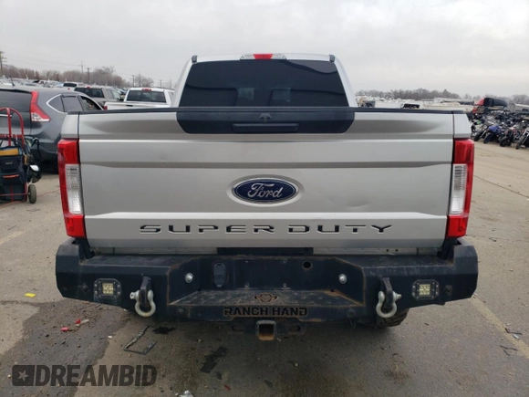 2019 Ford F-250 XL with VIN 1FT7W2BT0KEC17148, listed as a Copart auction lot 84203284 with 101,037 mi miles and Salvage title. Bid and sale history available at DreamBid. Image 6.