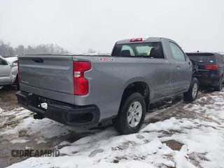 2025 Chevrolet Silverado 1500 with VIN 3GCNKAEK9SG135962, listed as a IAAI auction lot 41557952 with 901 mi miles and . Bid and sale history available at DreamBid. Image 4.