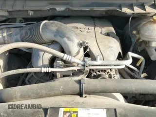 2019 Ram 1500 Express z VIN 1C6RR7FT8KS533686, wystawiony jako IAAI lot #41866997 z przebiegiem 199 502 mil mil oraz . Historia ofert i sprzedaży dostępna na DreamBid. Obrazek 20.