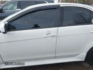 2010 Mitsubishi Lancer ES z VIN JA32U2FU7AU022444, wystawiony jako IAAI lot #41600088 z przebiegiem 196 076 mil mil oraz . Historia ofert i sprzedaży dostępna na DreamBid. Obrazek 14.