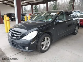 2009 Mercedes-Benz R-Class 3.0L BlueTEC with VIN 4JGCB25EX9A095757, listed as a IAAI auction lot 41831218 with 124,689 mi miles. Bid and sale history available at carsss.com. Image 2.