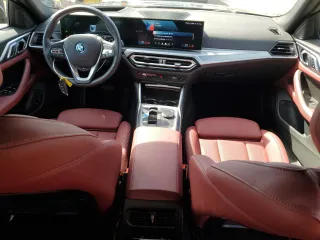 2024 BMW i4 eDrive35 z VIN WBY43AW07RFR78946, wystawiony jako Copart lot #49297505 z przebiegiem 14 176 mil mil oraz Szkody całkowita. Historia ofert i sprzedaży dostępna na DreamBid. Obrazek 8.