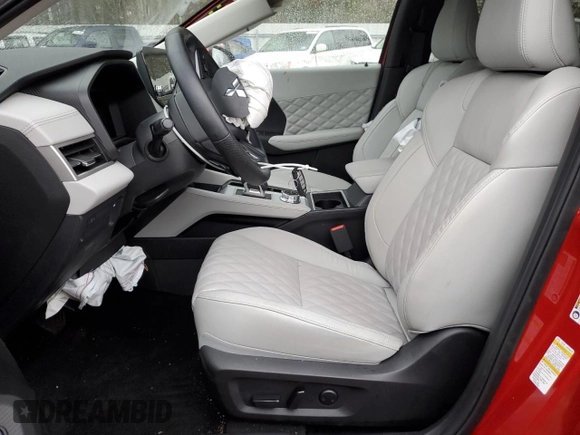 2024 Mitsubishi Outlander SEL z VIN JA4J4WA8XRZ024731, wystawiony jako Copart lot #50208525 z przebiegiem 11 843 mil mil oraz Szkoda całkowita • Salvage title. Historia ofert i sprzedaży dostępna na DreamBid. Obrazek 7.