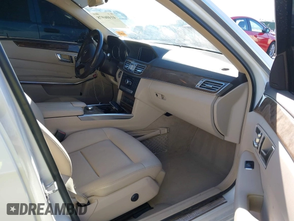 2014 Mercedes-Benz E-Class E 250 BlueTEC Luxury with VIN WDDHF0EB1EA873470, listed as a IAAI auction lot 41406978 with 98,515 mi miles. Bid and sale history available at carsss.com. Image 5.