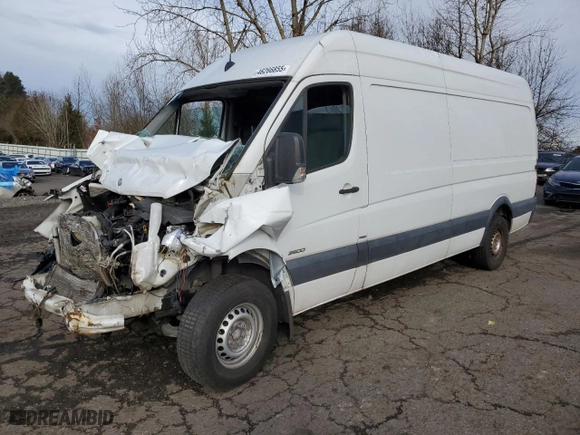 2015 Mercedes-Benz Sprinter Cargo Vans EXT with VIN WD3PE8DC5F5947334, listed as a Copart auction lot 46266855 with 0 mi miles and Clean Title. Bid and sale history available at carsss.com. Image 1.