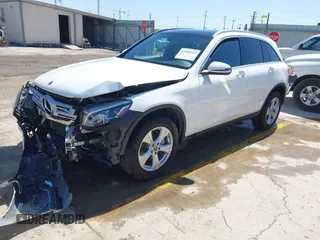 2018 Mercedes-Benz GLC 300 with VIN WDC0G4JB9JV056407, listed as a IAAI auction lot 41965217 with 77,228 mi miles and . Bid and sale history available at DreamBid. Image 18.
