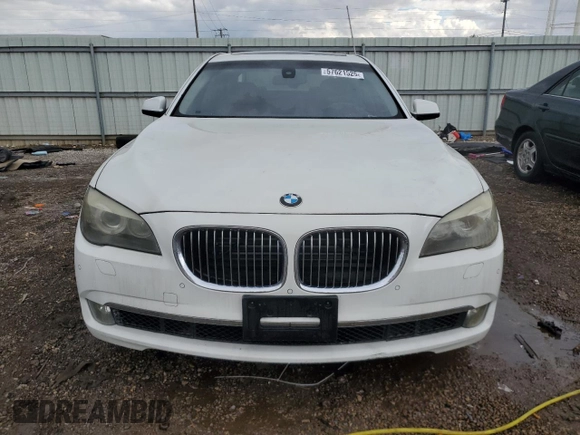 2012 BMW 7 Series 750Li с VIN WBAKB8C55CC962772, выставлен на аукционе Copart как лот 57621525 с пробегом 127 259 миль миль и Списание • Salvage title. История ставок и продаж доступна на DreamBid. Изображение 5.