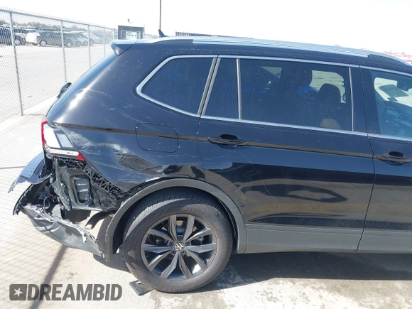2024 Volkswagen Tiguan SE with VIN 3VV3B7AX5RM027024, listed as a IAAI auction lot 41801265 with 8,101 mi miles and . Bid and sale history available at DreamBid. Image 17.