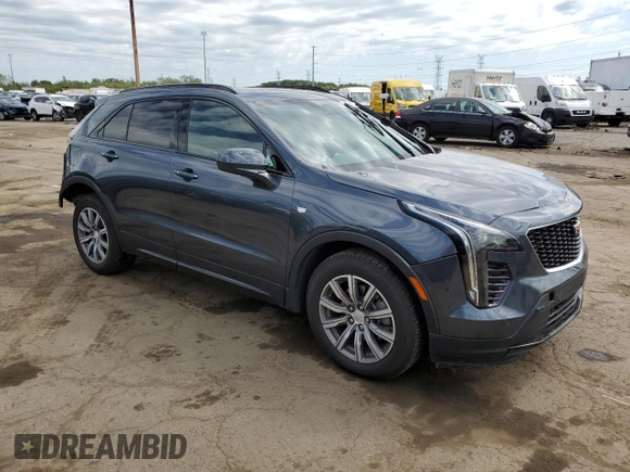 2020 Cadillac XT4 AWD Sport z VIN 1GYFZFR47LF088467, wystawiony jako Copart lot #69901024 z przebiegiem 46 701 mil mil oraz Szkoda całkowita • Salvage title. Historia ofert i sprzedaży dostępna na DreamBid. Obrazek 4.