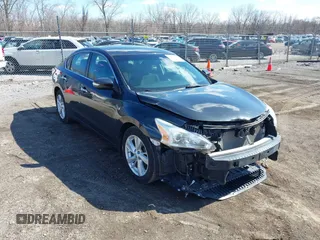 2013 Nissan Altima SV with VIN 1N4AL3AP3DC219229, listed as a IAAI auction lot 41875840 with 141,834 mi miles and . Bid and sale history available at carsss.com. Image 1.