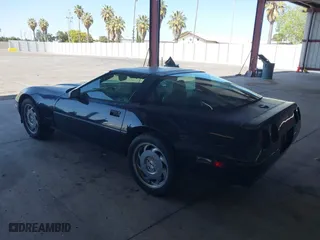 1995 Chevrolet Corvette with VIN 1G1YY22P7S5115730, listed as a IAAI auction lot 42066367 with 185,259 mi miles. Bid and sale history available at carsss.com. Image 3.