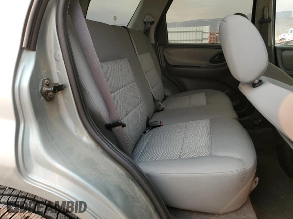 2005 Ford Escape XLT with VIN 1FMYU93Z35KC52175, listed as a Copart auction lot 71214694 with 125,278 mi miles and Salvage Title. Bid and sale history available at carsss.com. Image 11.