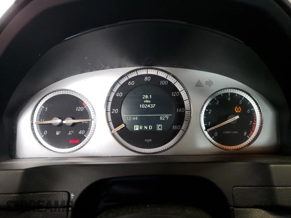 2008 Mercedes-Benz C 300 Sport with VIN WDDGF81X68F115336, listed as a Copart auction lot 64243925 with 102,437 mi miles and Salvage title. Bid and sale history available at DreamBid. Image 9.