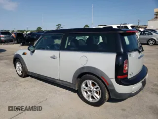 2013 MINI Clubman z VIN WMWZF3C50DT489385, wystawiony jako Copart lot #55945825 z przebiegiem 96 607 mil mil oraz Szkody całkowita. Historia ofert i sprzedaży dostępna na DreamBid. Obrazek 2.