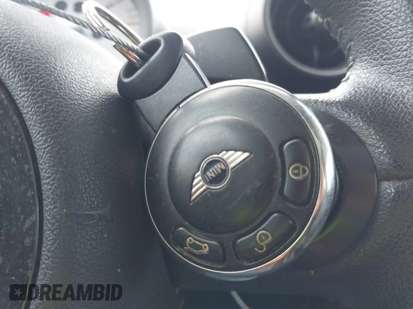2014 MINI Countryman S z VIN WMWZC3C58EWT01074, wystawiony jako IAAI lot #42238095 z przebiegiem 83 252 mil mil oraz . Historia ofert i sprzedaży dostępna na DreamBid. Obrazek 11.