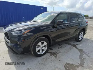 2023 Toyota Highlander L z VIN 5TDKDRAH6PS501987, wystawiony jako Copart lot #56431265 z przebiegiem 42 399 mil mil oraz Czysty tytuł • Clean title. Historia ofert i sprzedaży dostępna na DreamBid. Obrazek 1.