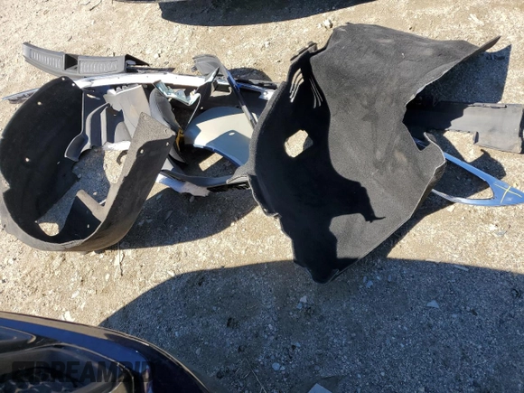 2016 Tesla Model S 90D z VIN 5YJSA1E27GF172611, wystawiony jako Copart lot #49434005 z przebiegiem 175 665 mil mil oraz Szkoda całkowita • Salvage title. Historia ofert i sprzedaży dostępna na DreamBid. Obrazek 12.