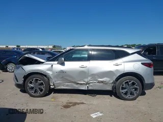 2019 Chevrolet Blazer RS с VIN 3GNKBERS4KS678029, выставлен на аукционе IAAI как лот 42309000 с пробегом 63 763 миль миль и . История ставок и продаж доступна на DreamBid. Изображение 14.