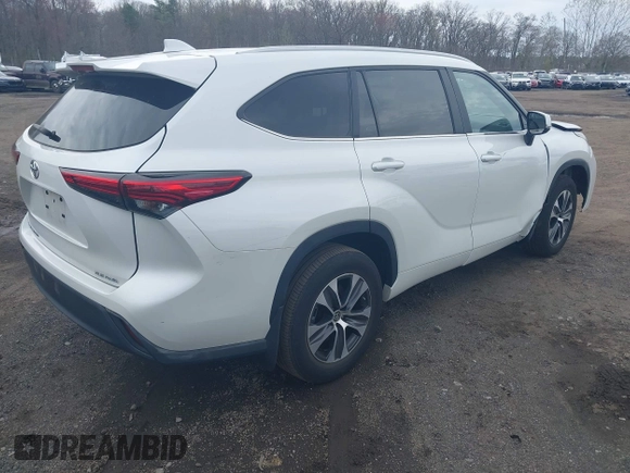 2023 Toyota Highlander L z VIN 5TDKDRBH5PS508850, wystawiony jako IAAI lot #42000739 z przebiegiem 35 914 mil mil oraz . Historia ofert i sprzedaży dostępna na DreamBid. Obrazek 4.