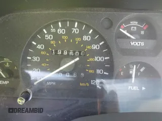 1995 Ford Thunderbird LX with VIN 1FALP62W4SH127020, listed as a IAAI auction lot 41823705 with 199,600 mi miles and . Bid and sale history available at DreamBid. Image 7.