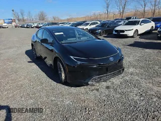 2023 Toyota Prius LE z VIN JTDADABU7P3002593, wystawiony jako Copart lot #48176675 z przebiegiem 10 726 mil mil oraz Szkoda całkowita • Salvage title. Historia ofert i sprzedaży dostępna na DreamBid. Obrazek 3.