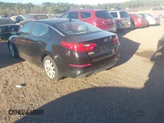 2015 Kia Optima LX z VIN KNAGM4A71F5629636, wystawiony jako IAAI lot #41677983 z przebiegiem 150 600 mil mil oraz . Historia ofert i sprzedaży dostępna na DreamBid. Obrazek 3.