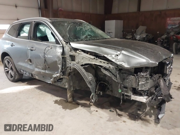 2020 Volvo XC60 Momentum with VIN YV4A22RK3L1416053, listed as a IAAI auction lot 41254175 with 52,653 mi miles and . Bid and sale history available at DreamBid. Image 6.