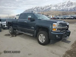 2018 Chevrolet Silverado 3500HD High Country with VIN 1GC4K1EY7JF108484, listed as a Copart auction lot 87854835 with 88,518 mi miles and Salvage Title. Bid and sale history available at DreamBid. Image 4.