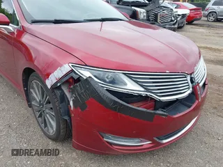 2013 Lincoln MKZ z VIN 3LN6L2G95DR806631, wystawiony jako IAAI lot #42663137 z przebiegiem 167 646 mil mil oraz . Historia ofert i sprzedaży dostępna na DreamBid. Obrazek 6.