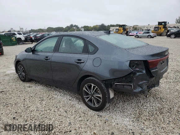 2024 Kia Forte LXS with VIN 3KPF24ADXRE789386, listed as a Copart auction lot 42318845 with 28,600 mi miles and Salvage Title. Bid and sale history available at carsss.com. Image 2.