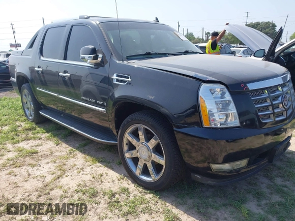 2008 Cadillac Escalade EXT z VIN 3GYFK62878G208887, wystawiony jako IAAI lot #41929267 z przebiegiem 186 074 mil mil oraz . Historia ofert i sprzedaży dostępna na DreamBid. Obrazek 1.