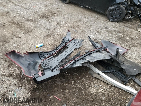 2021 Toyota Sienna LE с VIN 5TDKRKEC8MS065338, выставлен на аукционе Copart как лот 55224075 с пробегом 58 874 миль миль и Списание • Salvage title. История ставок и продаж доступна на DreamBid. Изображение 13.