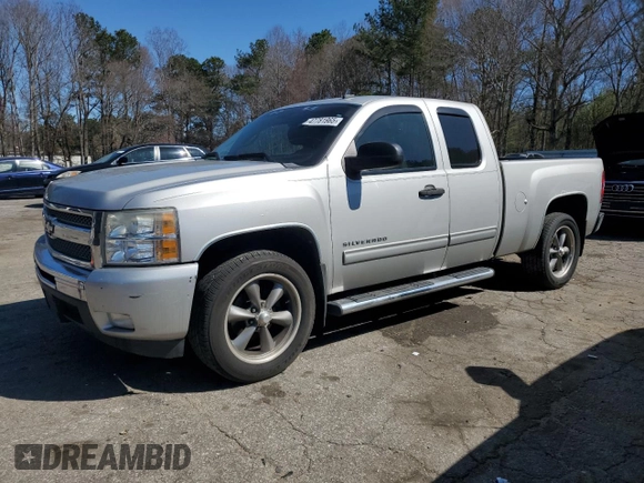 2010 Chevrolet Silverado 1500 LT with VIN 1GCSCSEA8AZ138220, listed as a Copart auction lot 47781965 with 142,388 mi miles and Salvage Title. Bid and sale history available at DreamBid. Image 1.