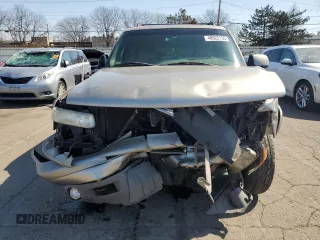 2001 Chevrolet Suburban LS with VIN 3GNFK16T31G244175, listed as a Copart auction lot 48522155 with 210,127 mi miles and Salvage Title. Bid and sale history available at carsss.com. Image 5.