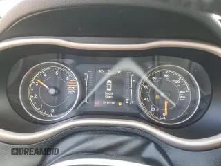 2017 Jeep Cherokee Altitude z VIN 1C4PJLAB1HW667620, wystawiony jako Copart lot #48172765 z przebiegiem 151 970 mil mil oraz Szkoda całkowita • Salvage title. Historia ofert i sprzedaży dostępna na DreamBid. Obrazek 9.