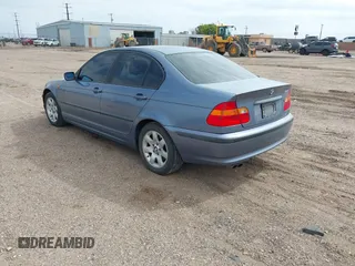 2002 BMW 3 Series 325i with VIN WBAET37492NG82793, listed as a IAAI auction lot 42096913 with 226,869 mi miles and . Bid and sale history available at DreamBid. Image 3.