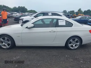 2007 BMW 3 Series 328xi z VIN WBAWC33597PD07016, wystawiony jako IAAI lot #42665037 z przebiegiem 147 900 mil mil oraz . Historia ofert i sprzedaży dostępna na DreamBid. Obrazek 6.