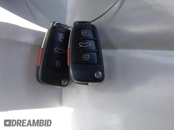 2015 Audi Q3 Premium Plus с VIN WA1EFCFS6FR010285, выставлен на аукционе IAAI как лот 42202068 с пробегом 104 945 миль миль и . История ставок и продаж доступна на DreamBid. Изображение 11.