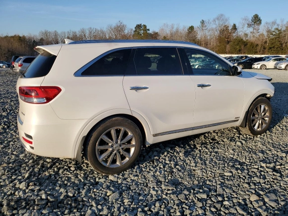 2016 Kia Sorento SXL with VIN 5XYPKDA57GG150301, listed as a Copart auction lot 43777345 with 82,593 mi miles and Salvage title. Bid and sale history available at DreamBid. Image 3.