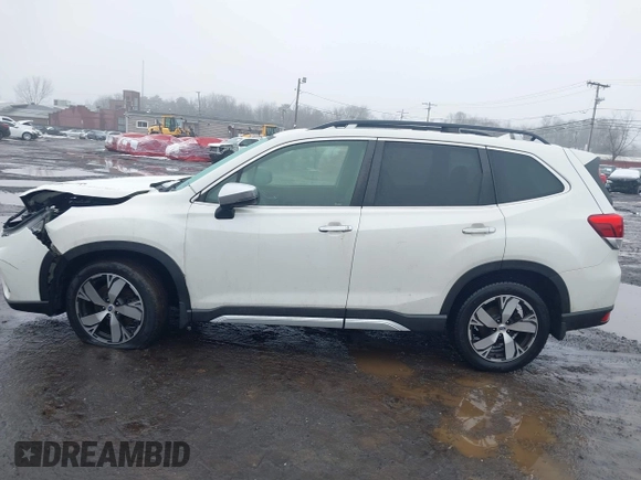 2019 Subaru Forester Touring with VIN JF2SKAWC3KH555900, listed as a IAAI auction lot 41558281 with 138,351 mi miles. Bid and sale history available at carsss.com. Image 14.