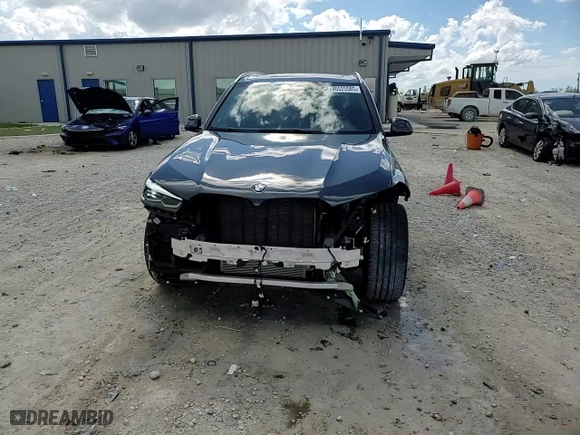 2021 BMW X5 sDrive40i with VIN 5UXCR4C06M9F65541, listed as a Copart auction lot 46525585 with 55,152 mi miles and Salvage Title. Bid and sale history available at carsss.com. Image 15.