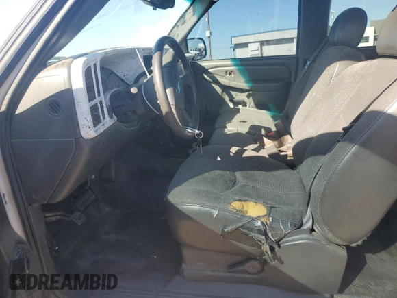 2004 Chevrolet Silverado 1500 Work Truck with VIN 1GCEC19V84E385253, listed as a Copart auction lot 49457334 with 0 mi miles and Salvage Title. Bid and sale history available at carsss.com. Image 7.