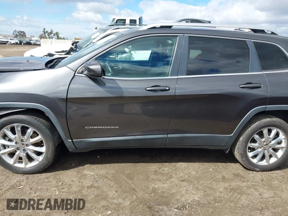 2016 Jeep Cherokee Limited with VIN 1C4PJLDS8GW233799, listed as a IAAI auction lot 41734376 with 114,187 mi miles. Bid and sale history available at carsss.com. Image 15.