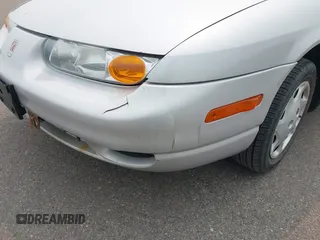 2001 Saturn SL z VIN 1G8ZH52861Z320057, wystawiony jako IAAI lot #42402681 z przebiegiem 111 375 mil mil oraz . Historia ofert i sprzedaży dostępna na DreamBid. Obrazek 6.