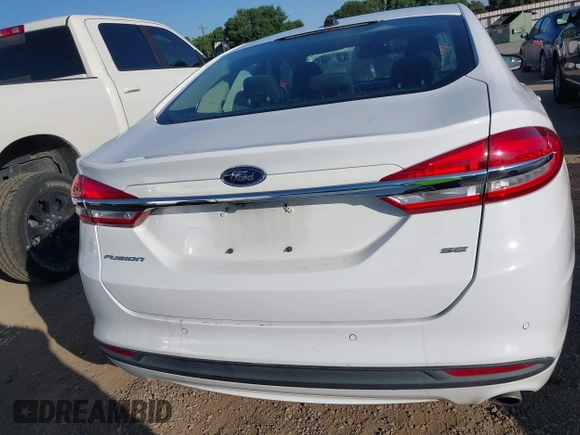 2018 Ford Fusion SE with VIN 3FA6P0H70JR250014, listed as a IAAI auction lot 41990580 with 121,628 mi miles. Bid and sale history available at carsss.com. Image 16.