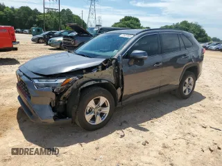 2022 Toyota RAV4 XLE with VIN 2T3W1RFV7NC212266, listed as a Copart auction lot 57401965 with 43,317 mi miles and Salvage title. Bid and sale history available at DreamBid. Image 1.