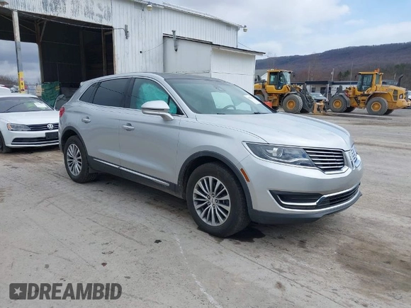 2016 Lincoln MKX Select with VIN 2LMTJ8KR6GBL59043, listed as a IAAI auction lot 41892601 with 113,756 mi miles. Bid and sale history available at carsss.com. Image 1.