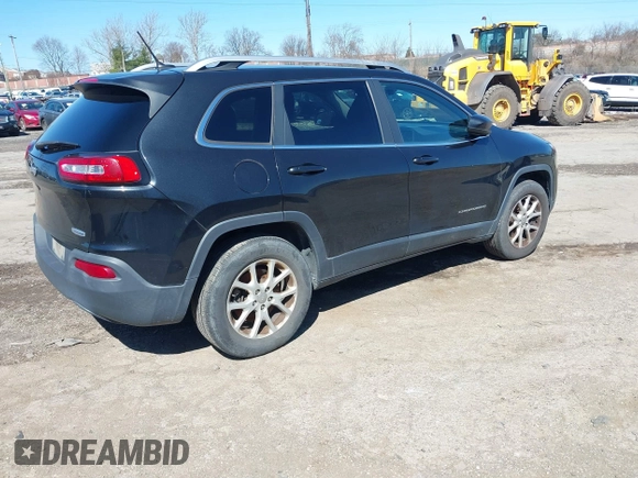 2015 Jeep Cherokee Latitude z VIN 1C4PJMCS2FW620113, wystawiony jako IAAI lot #41865228 z przebiegiem 186 983 mil mil oraz . Historia ofert i sprzedaży dostępna na DreamBid. Obrazek 4.